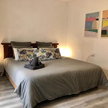 4studios Couette-café 2*